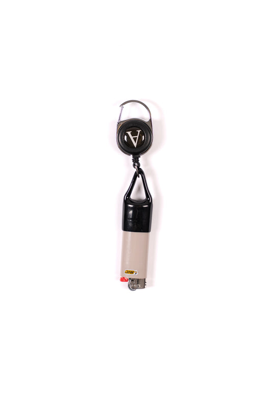 :LIGHTER LEASH: